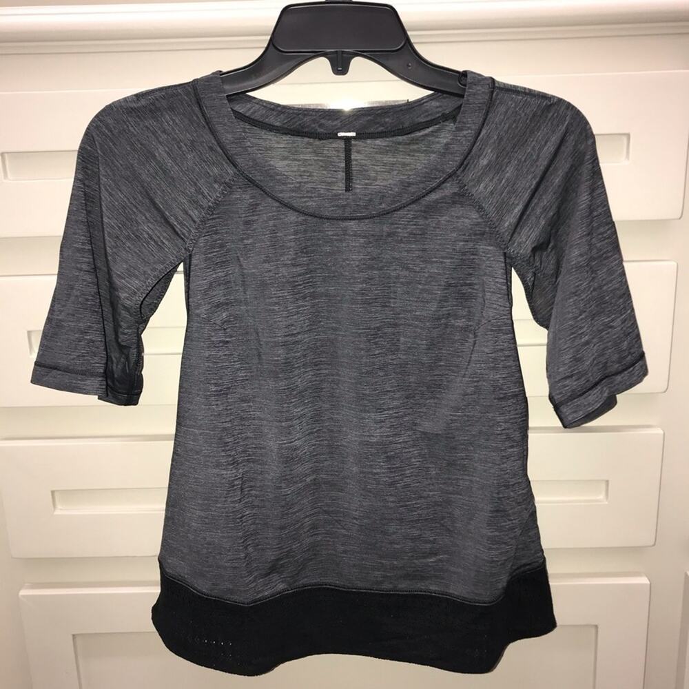 RARE Lululemon Sun Runner Short Sleeve Black 6 - Picture 4 of 8